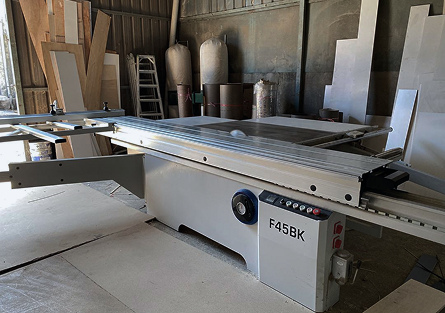 Sliding Table Saw